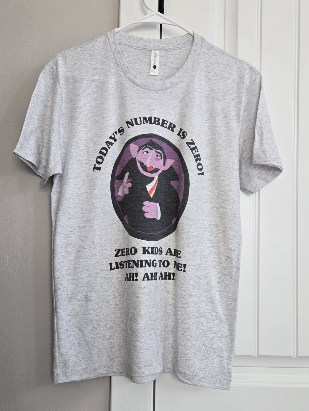 Sesame Street Gray Short Sleeve Tee with The Count Graphic